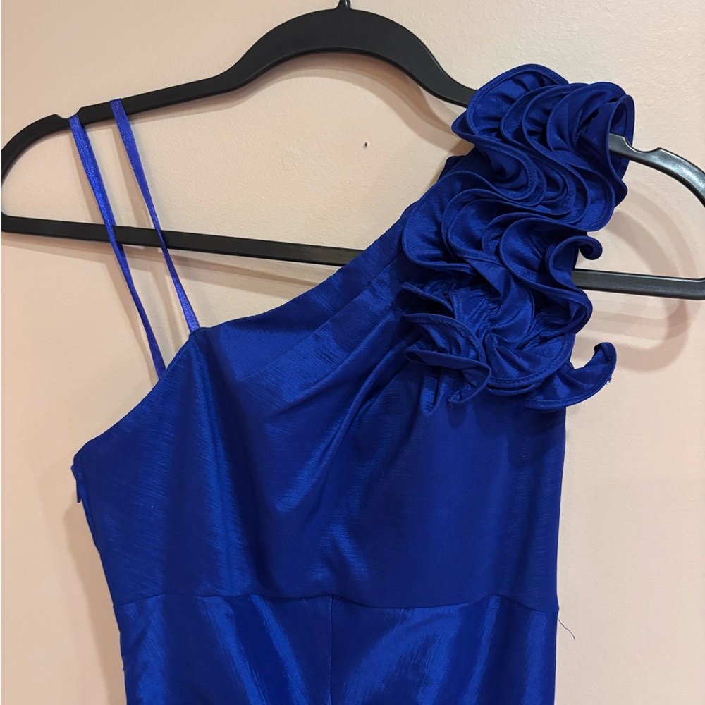 Hailey Logan Vibrant Blue One-Shoulder Floral Accent Dress